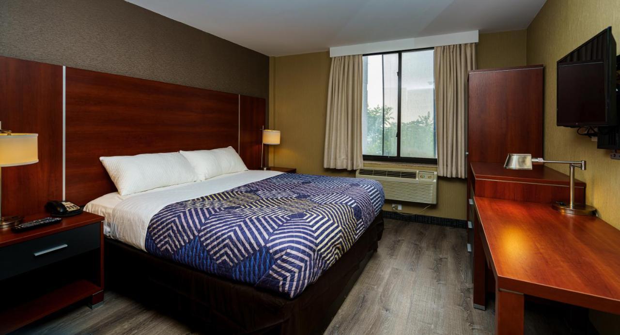 Sky Hotel Flushing/Laguardia Airport New York Ngoại thất bức ảnh
