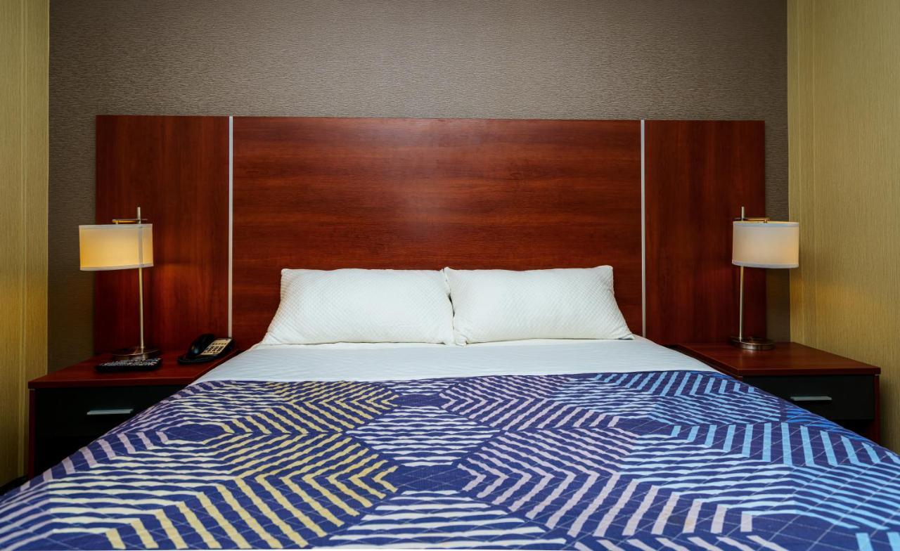 Sky Hotel Flushing/Laguardia Airport New York Ngoại thất bức ảnh